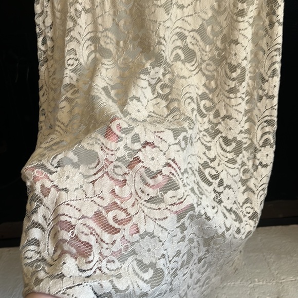 Simply Vera - Vera Wang dress.  Size M - Picture 3 of 5